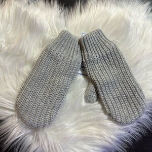 Jacadi Silver Knit and Fleece Mitten T2